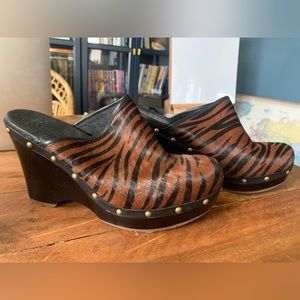 UGG Australia Marsalis Tiger Print Pony Hair Clogs, Size 8